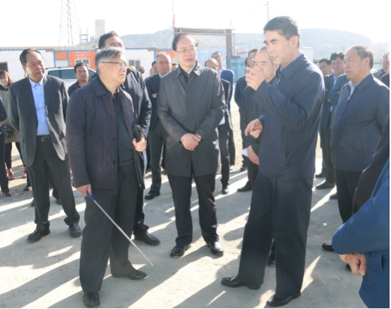 省委副書記、省長王建軍等領(lǐng)導(dǎo)一行視察海東工業(yè)園區(qū)臨空綜合經(jīng)濟(jì)園